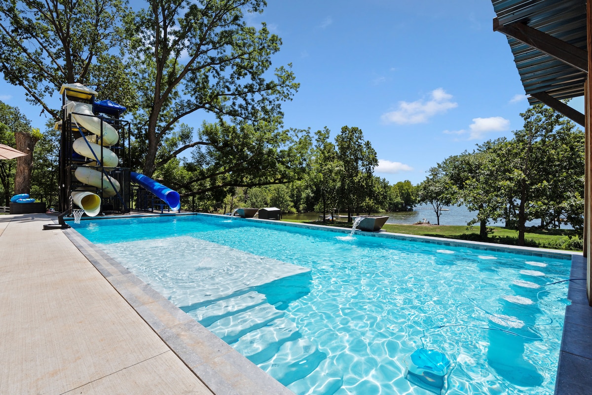The Grove Estate photo