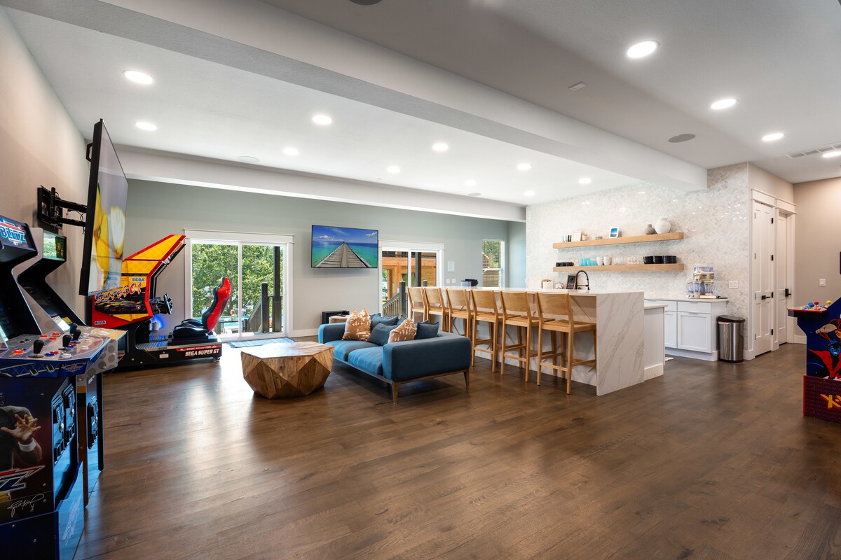 The Grove Estate photo